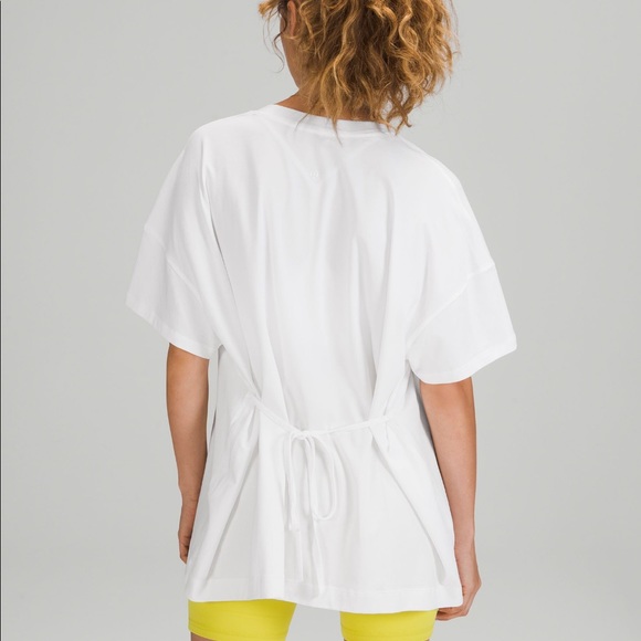 LULULEMON NWT SIDE TIE V-NECK T-SHIRT WHITE 8 12 TIE DETAILING - Picture 3 of 7